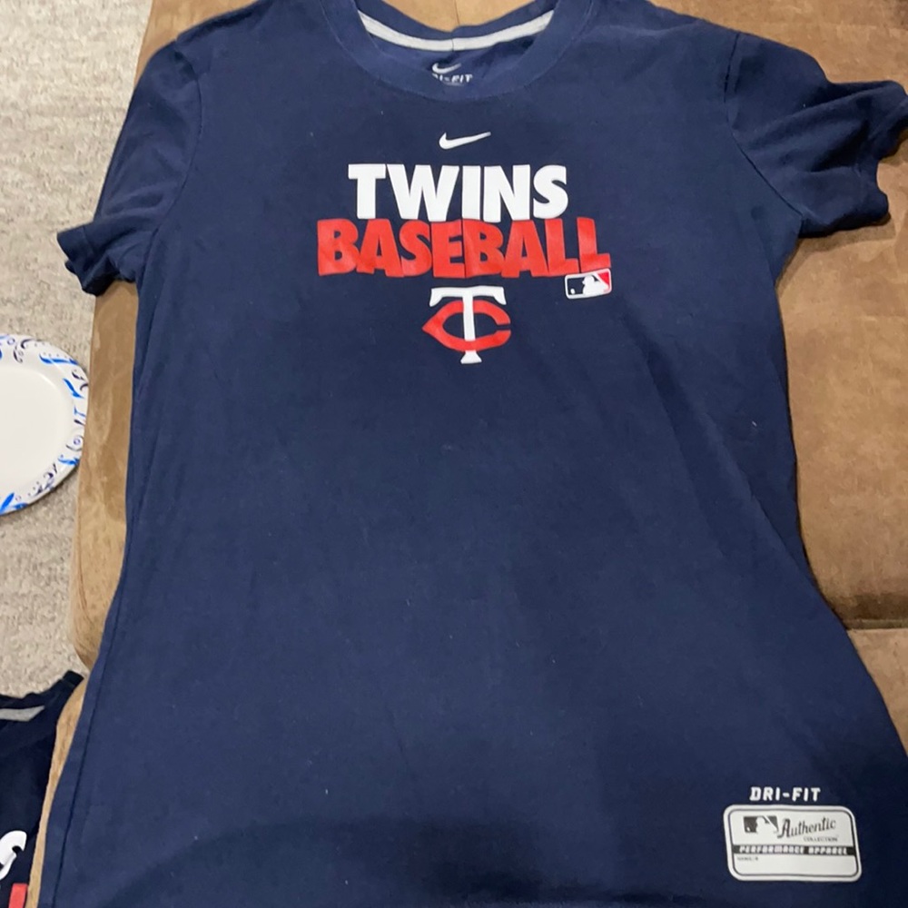 Women’s Minnesota Twins Shirt
